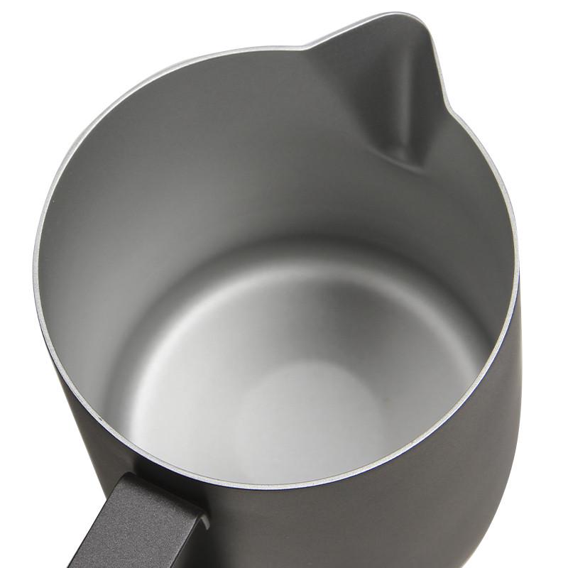 Молочник для кофе JIMISI 12121 с тефлоновым покрытием 900 мл Black (2630752307) - фото 2 Молочник для кофе JIMISI 12121 с тефлоновым покрытием 900 мл Black (2630752307) - фото 2