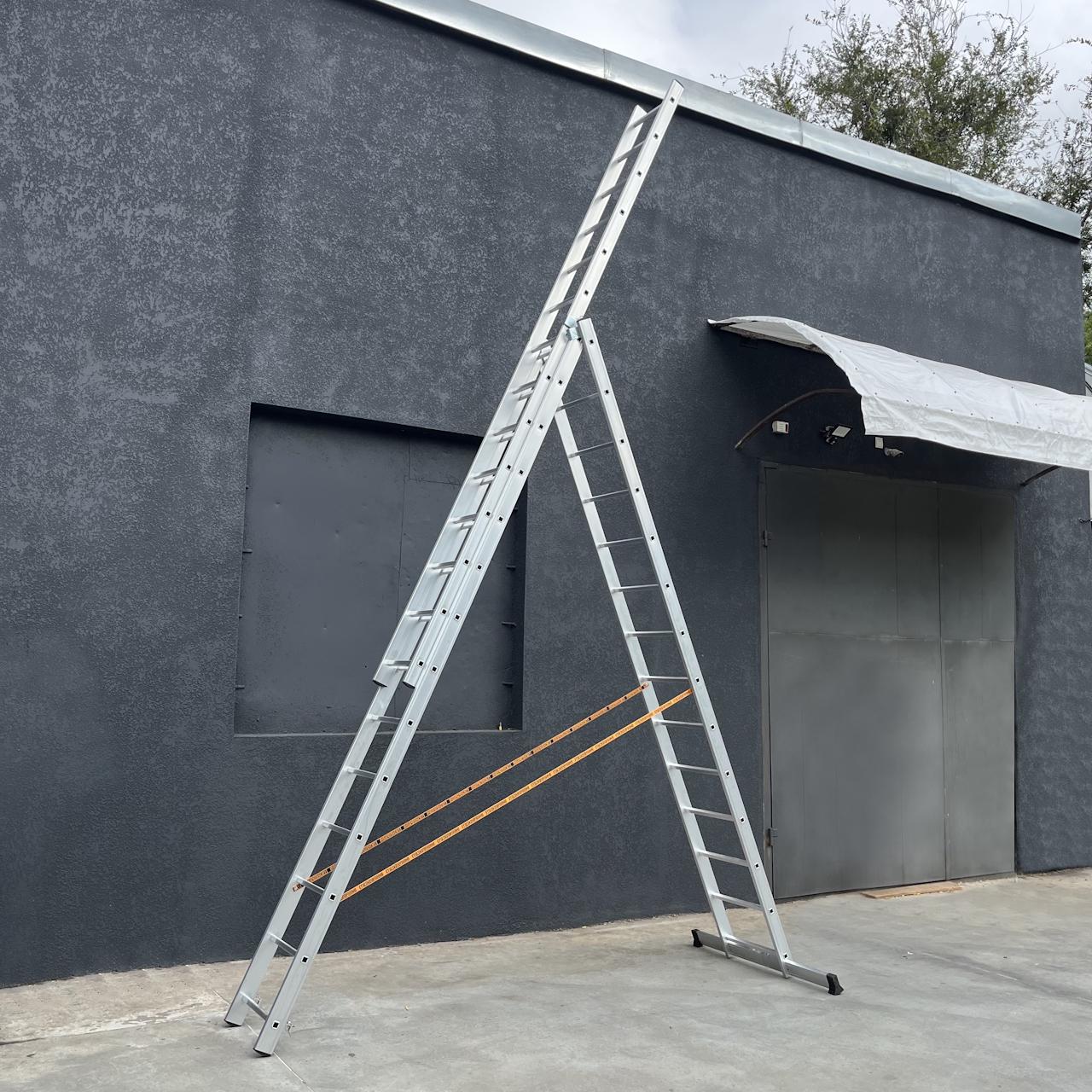 Лестница трехсекционная Техпром Ultra 10,1 м 3х14 ступеней алюминиевая (10314)