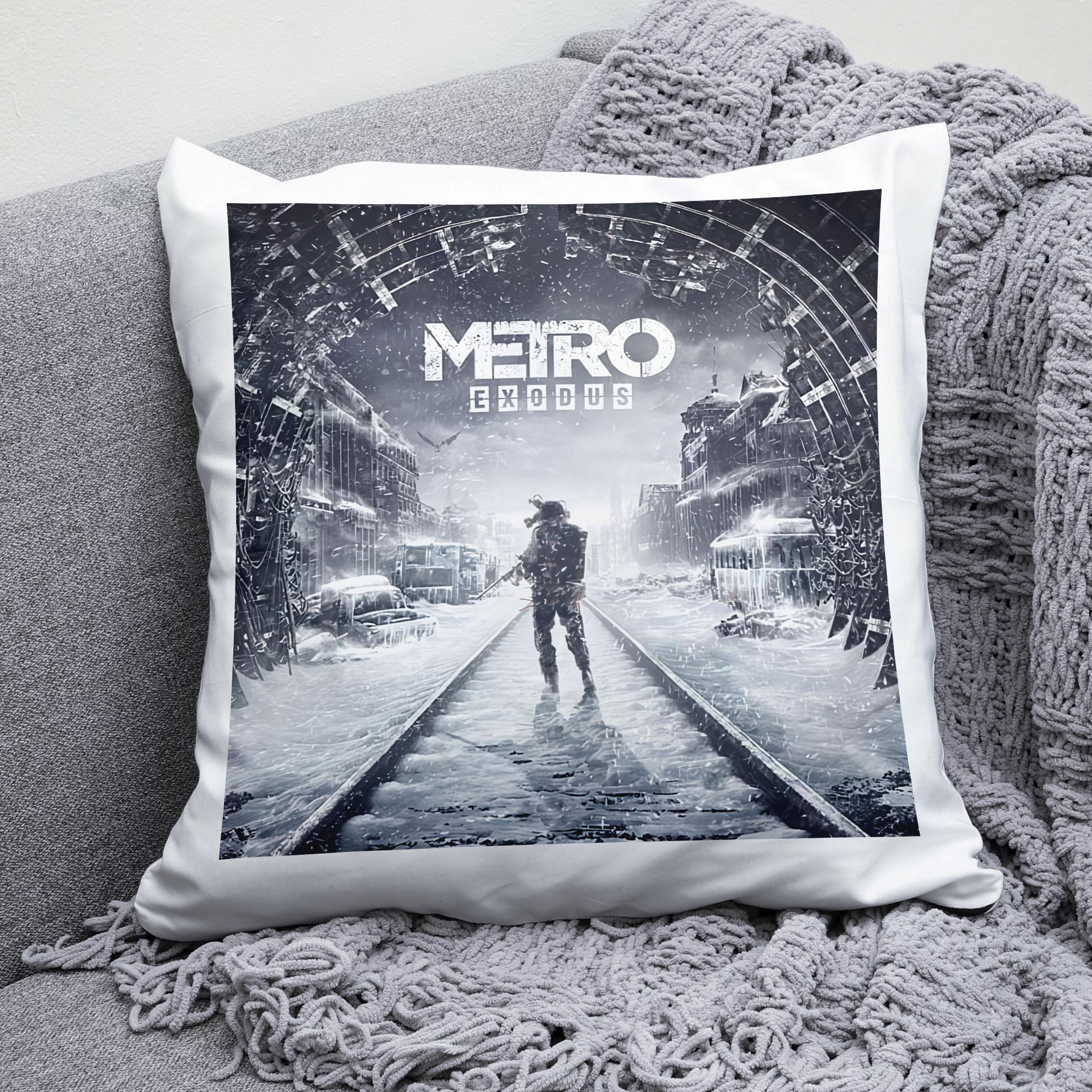 Плюшева подушка квадрат з принтом гри Metro Exodus