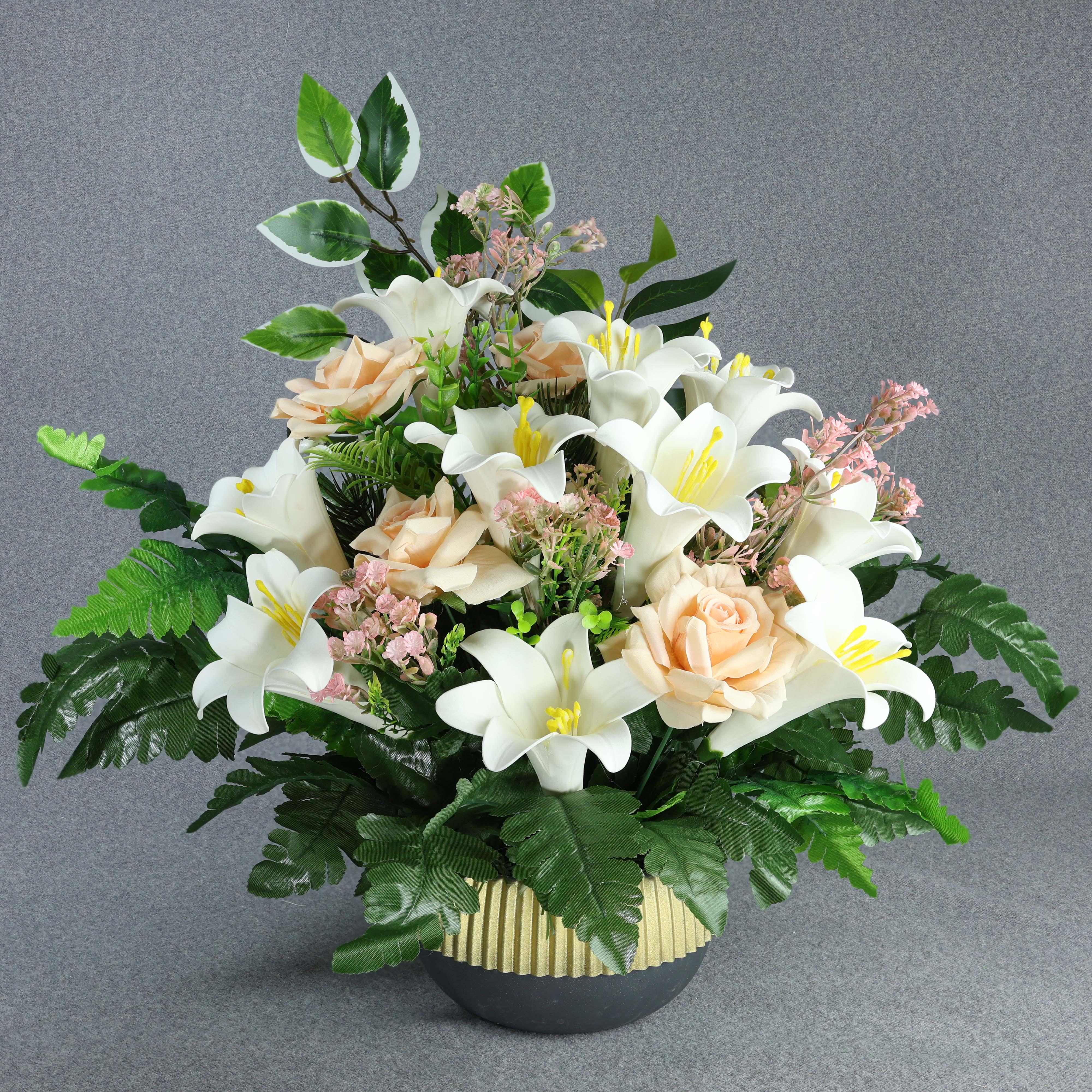 Композиция надгробная GALA DECOR с искусственными лилиями и розами в отягощенном золотисто-сером кашпо 40х40 см