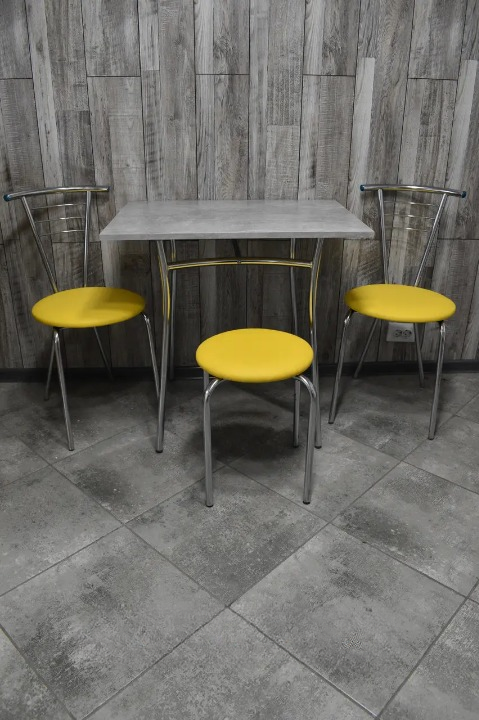 Кухонний комплект Тіна Тріо стіл/стільці 2 шт./табурет в хром-корпусі 60х80х75 см Бетон/Жовтий (28374375)