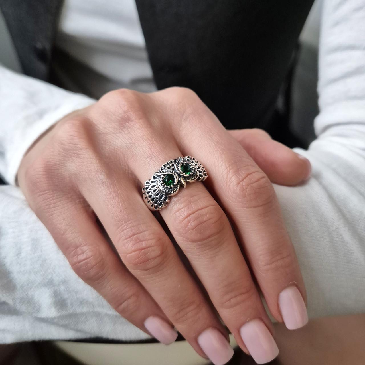 Каблучка пугач із зеленими очима срібло 925 проби чорнене 6,00 г р. 19,5 (1248) - фото 7 Каблучка пугач із зеленими очима срібло 925 проби чорнене 6,00 г р. 19,5 (1248) - фото 7