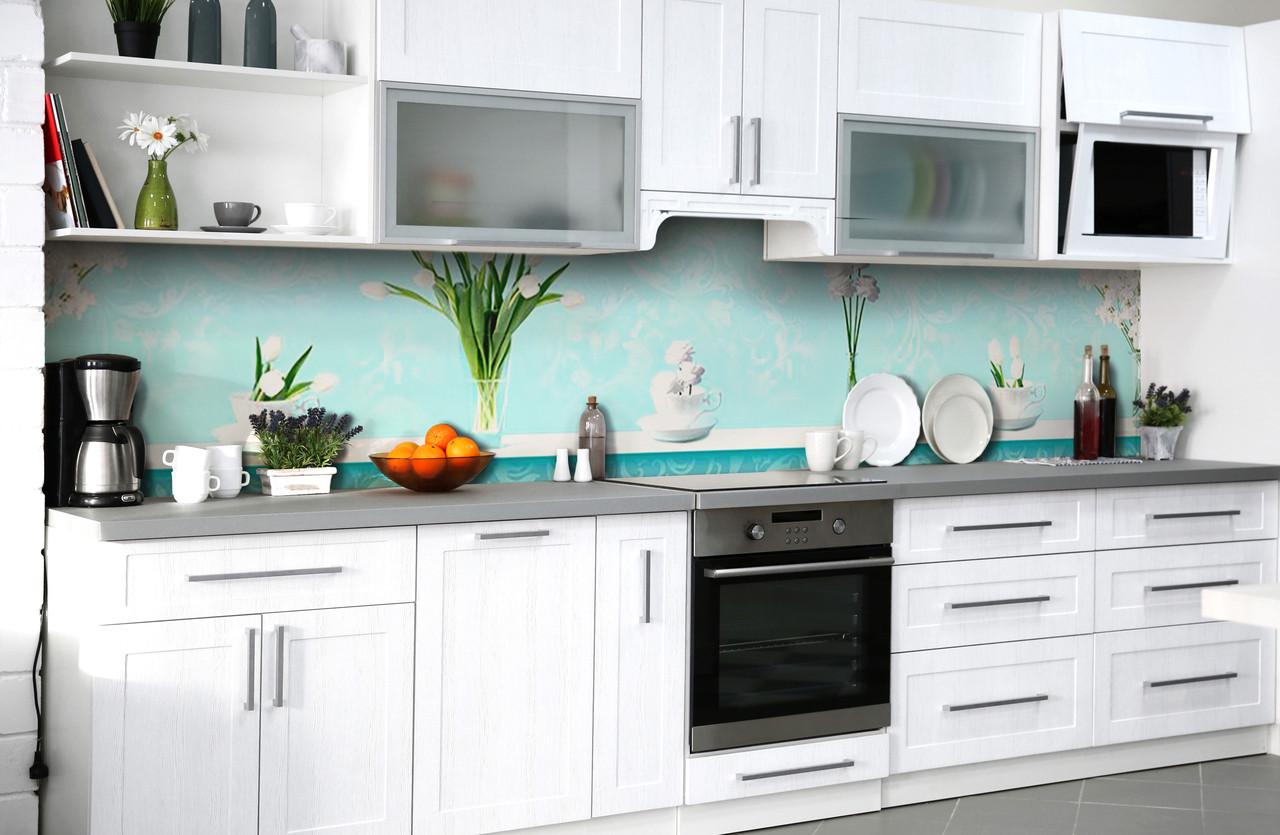 Кухонный фартук Белые тюльпаны букет из самоклеющейся виниловой пленки 65х250 см Голубой