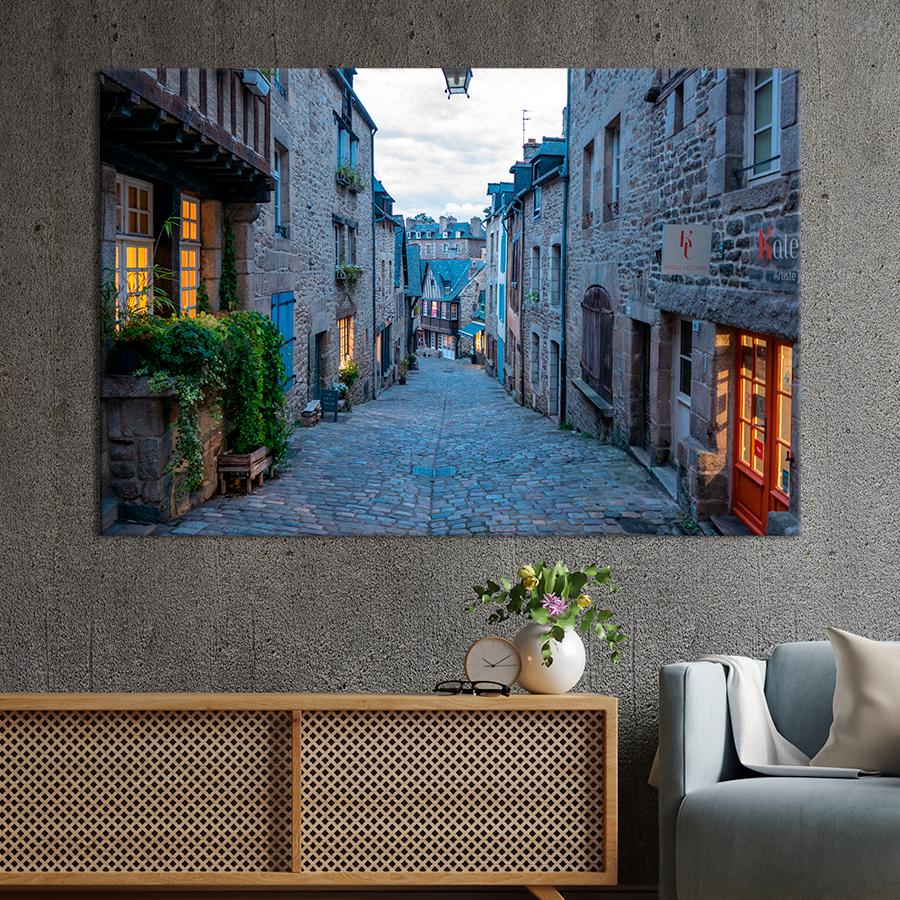 Картина город Уютная улица в Динане 80x54 см (A824-1)