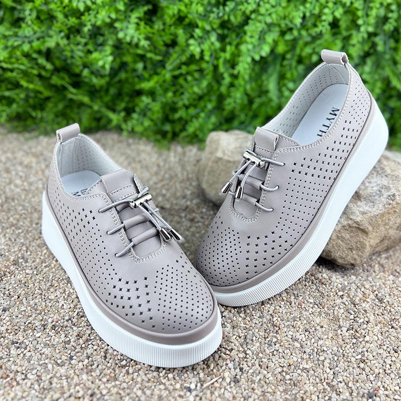 Мокасини жіночі Е-0010097 перфорована шкіра р. 39 24,7 см Коричневий (25330945)