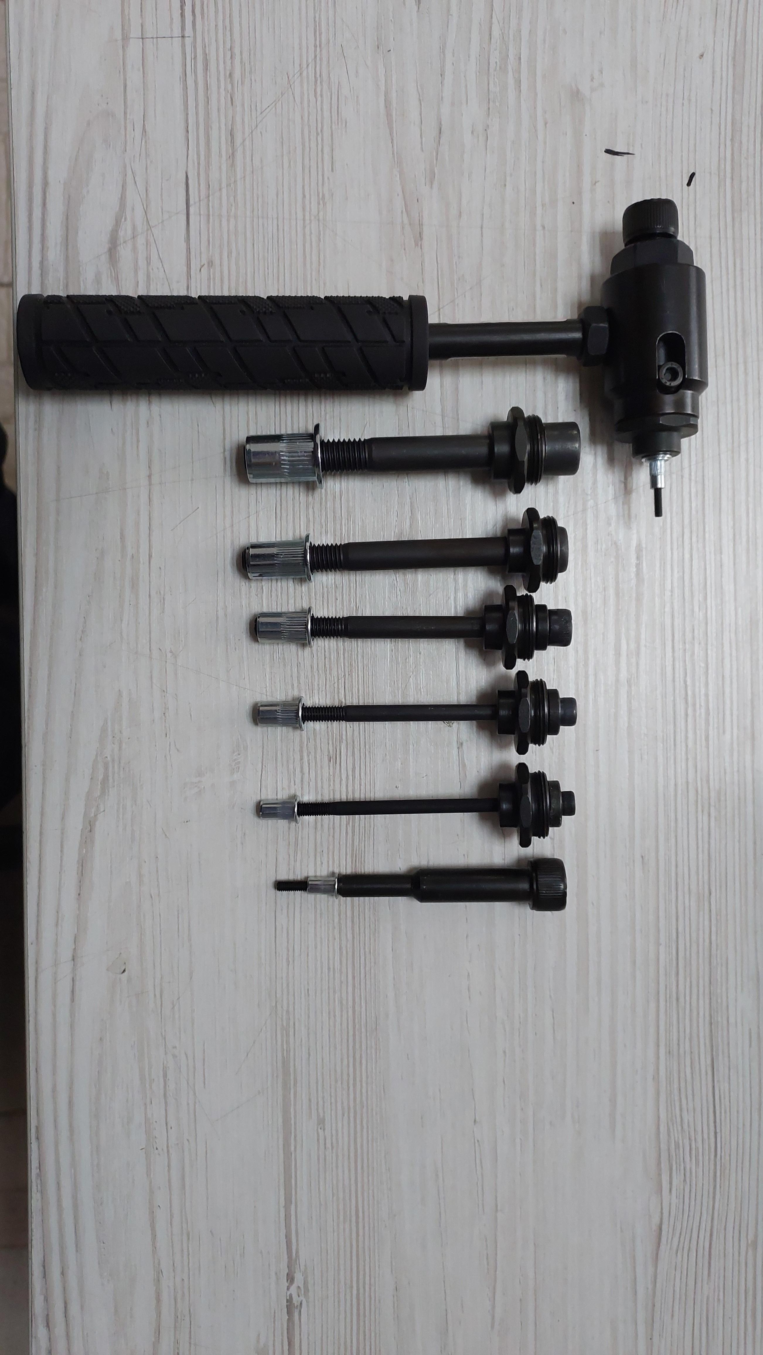 Заклепочники Uptool S5 резьбовые винтового типа - фото 4