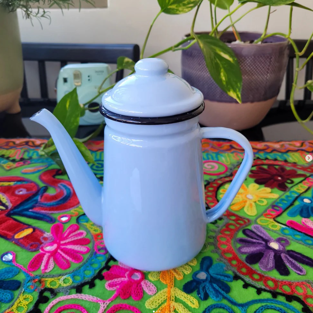 Чайник стальной с крышкой для газовой плиты из нержавеющей стали эмалированный 1 л Голубой (93888) - фото 3 Чайник стальной с крышкой для газовой плиты из нержавеющей стали эмалированный 1 л Голубой (93888) - фото 3