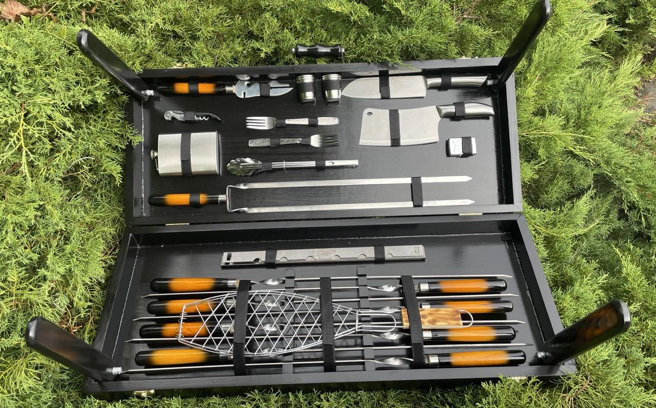 Набір шампурів у кейсі зі столиком Grill master M