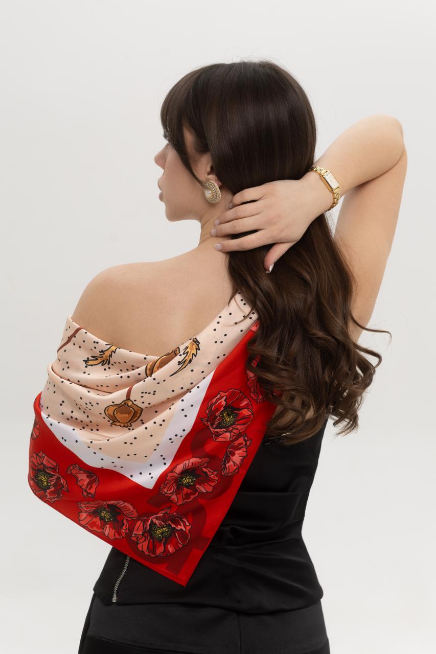 Платок Маки шелковый односторонняя печать 55х55 см Бежево-красный (27557551) - фото 4 Платок Маки шелковый односторонняя печать 55х55 см Бежево-красный (27557551) - фото 4