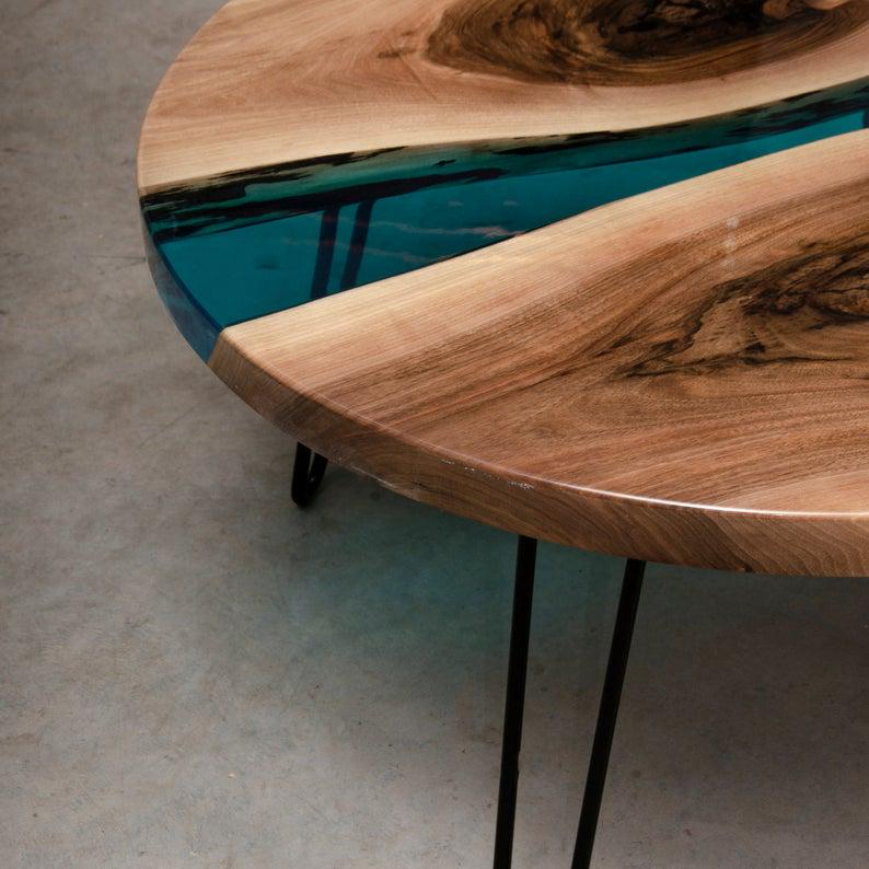 Стол журнальный Сидней дизайнерский река круглый из прозрачной эпоксидная смолы и массива ореха 800х480 мм - фото 7 Стол журнальный Сидней дизайнерский река круглый из прозрачной эпоксидная смолы и массива ореха 800х480 мм - фото 7