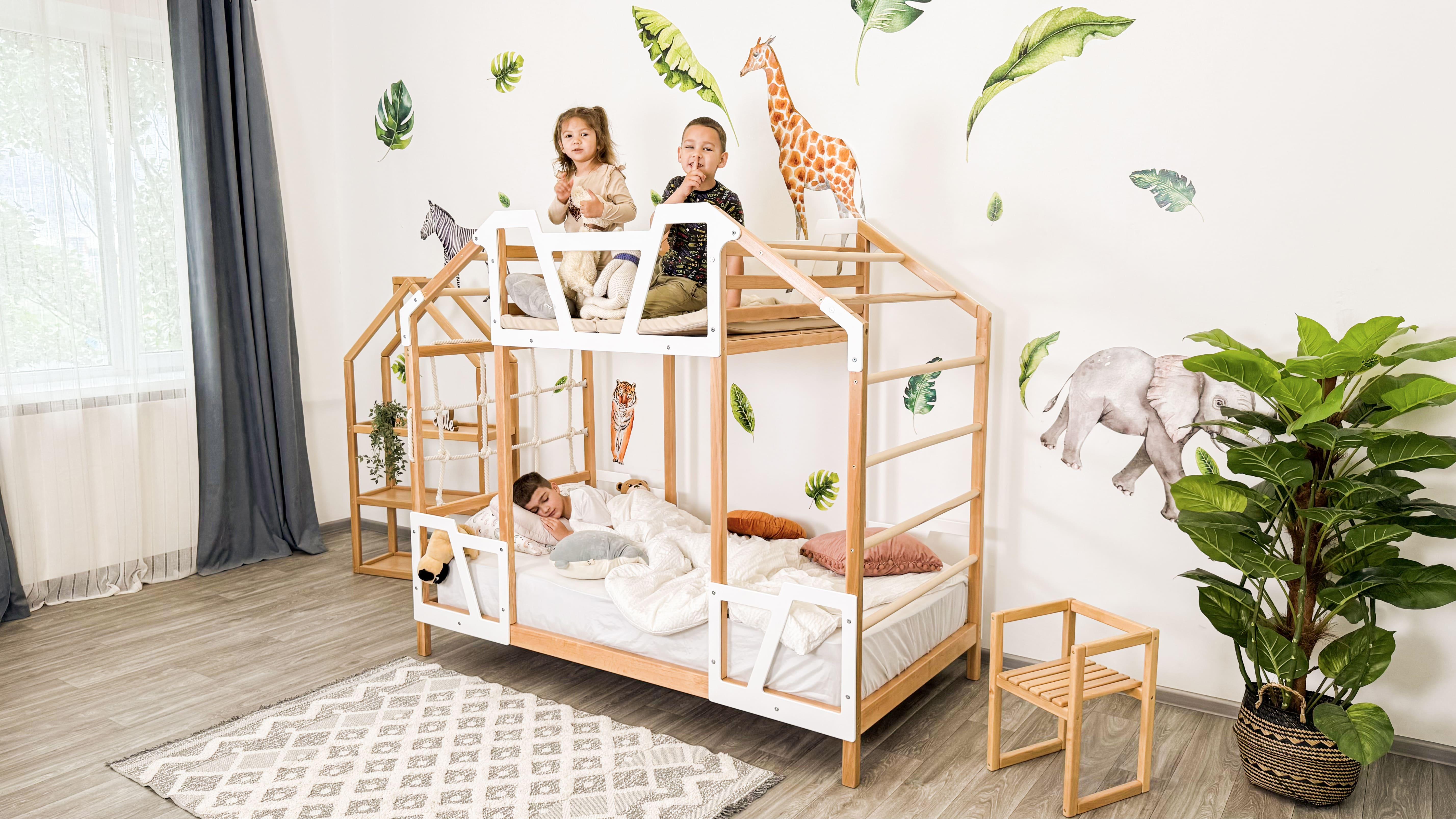 Кровать детская деревянная Башня Монтессори на ножках 1 190х90 см Натуральное дерево/Белый (TBW02)