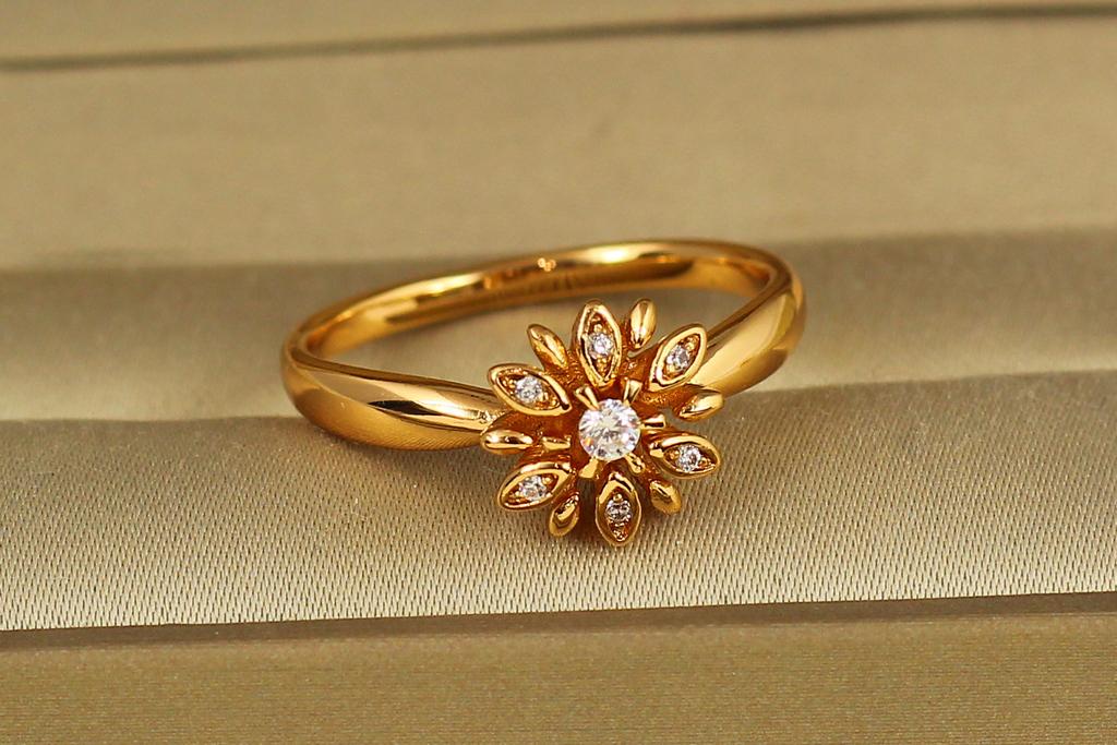 Кольцо Xuping Jewelry Маргаритка р. 16 Золотистый (38187773)