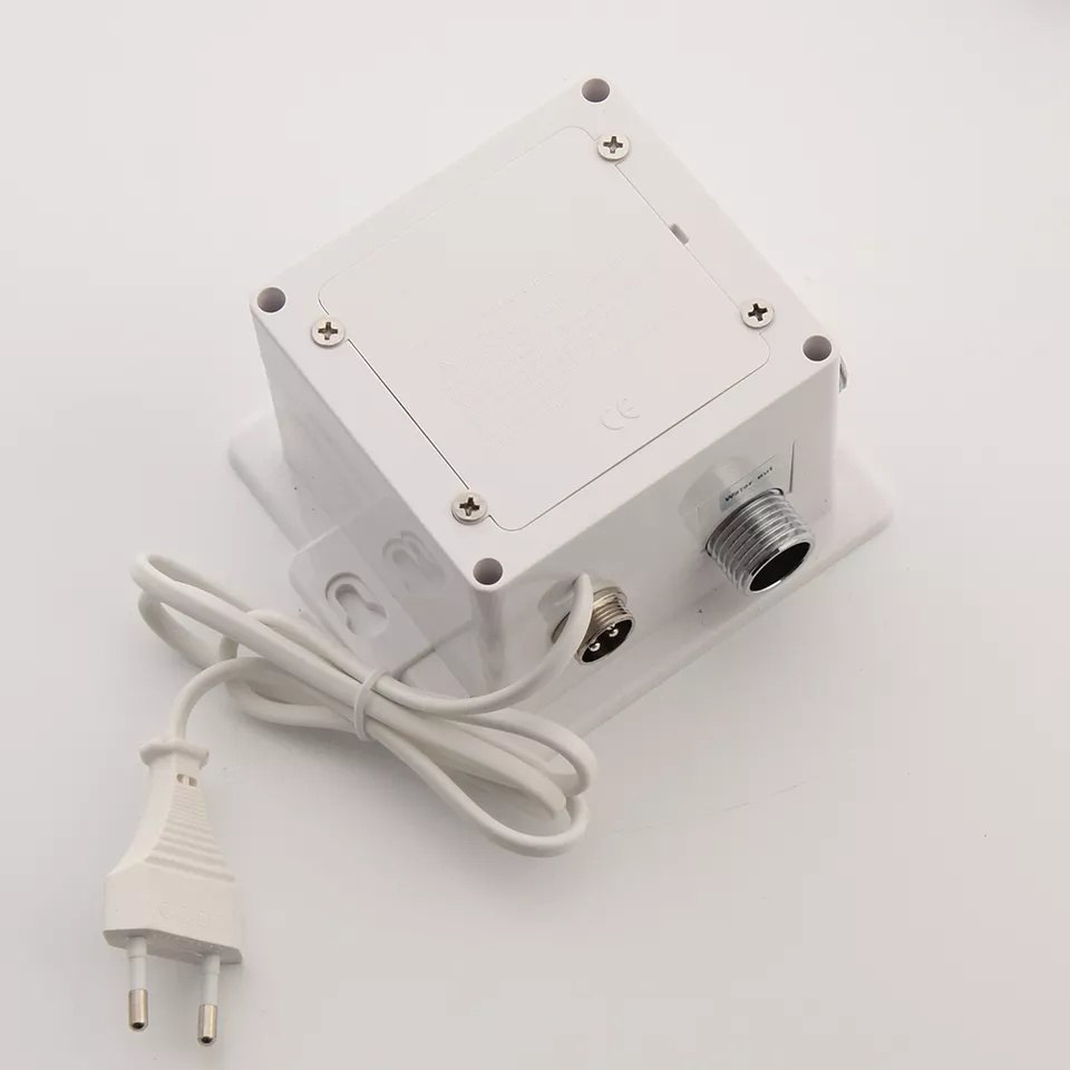 Смеситель для раковины дизайнерский сенсорный в ванную хромированный кран с сенсорным датчиком - фото 3