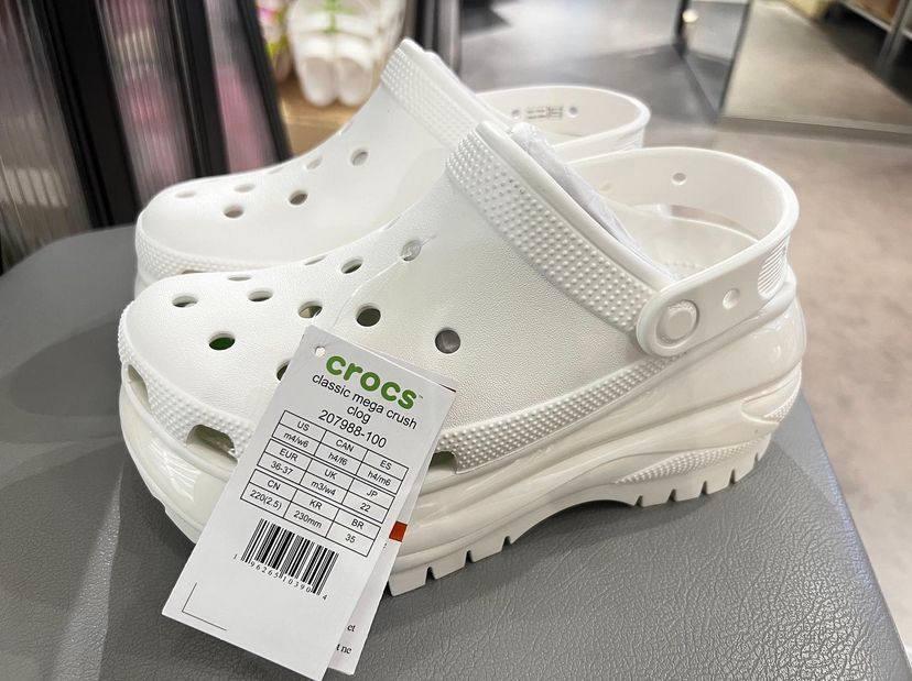 Сабо жіночі Crocs Mega Crush Clog р. 36-37 Білий (10914) - фото 9