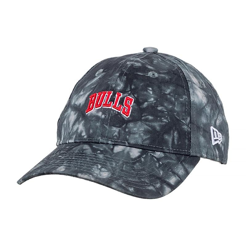 Бейсболка New Era Team Tie Dye 9Twenty Bulls (12489990) Бейсболка New Era Team Tie Dye 9Twenty Bulls (12489990)