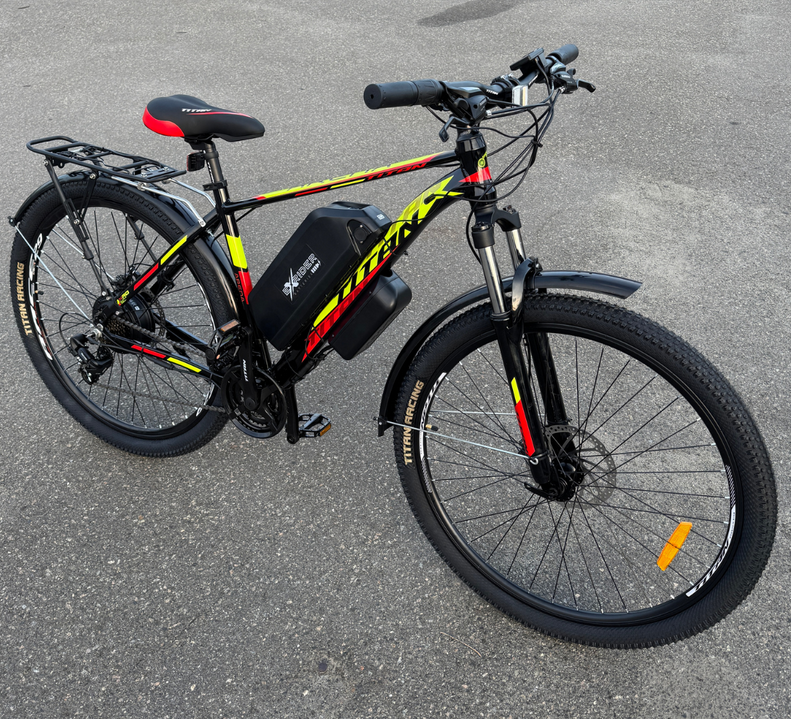 Велосипед с Е-комплектом с багажником Titan Arena 29" 2025 48 В 500 Вт MXSUS 15 Ah до 55 км запас хода дисплей LSD10 Pas-ассистент Black/Red