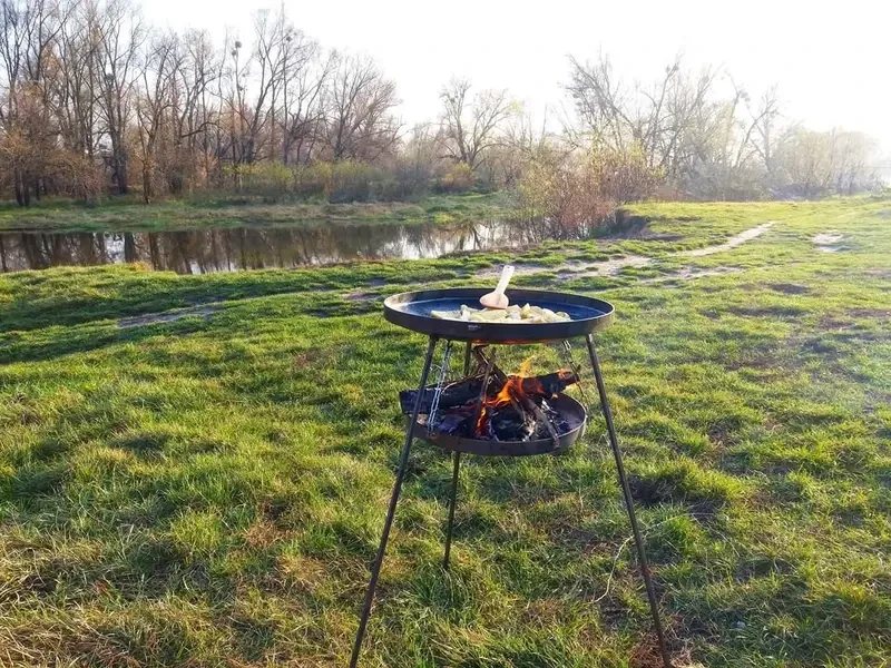 Набір сковорода з диска борони 40 см на високих ніжках з підвіскою для вогню кришкою та чохлом - фото 7