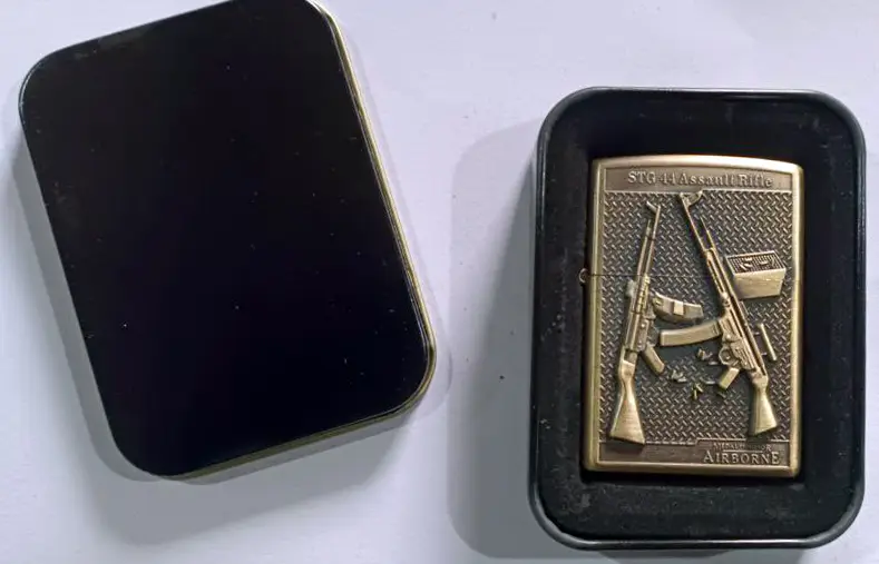 Запальничка бензинова Штурмова Гвинтівка 44 (32161872)