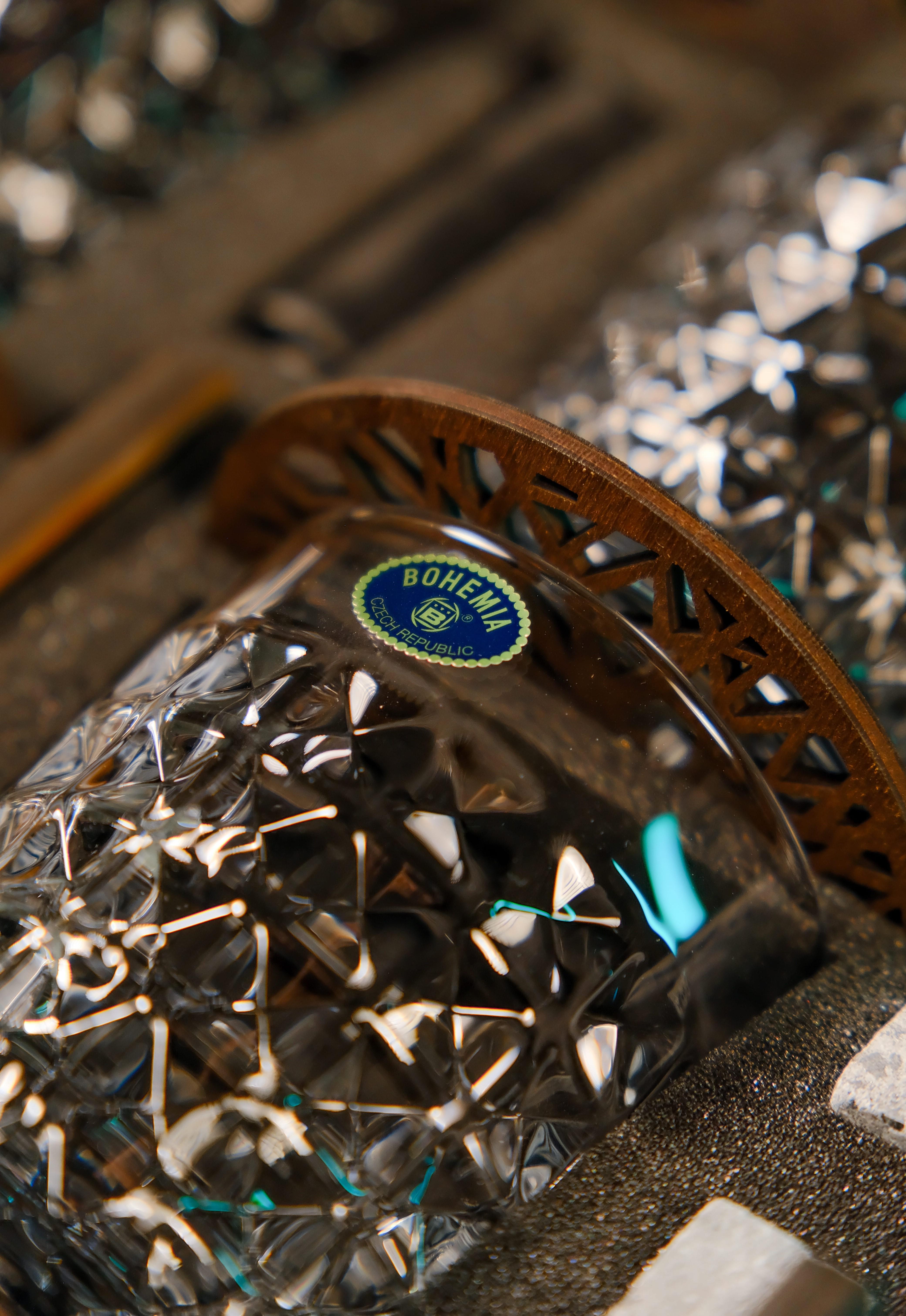 Камені для віскі Royal Stones Фортеця 12 шт. з бокалами Bohemia Diamond 230 мл 4 шт./мішечком/щипцями/підсклянниками 4 шт. та сертифікатом - фото 9