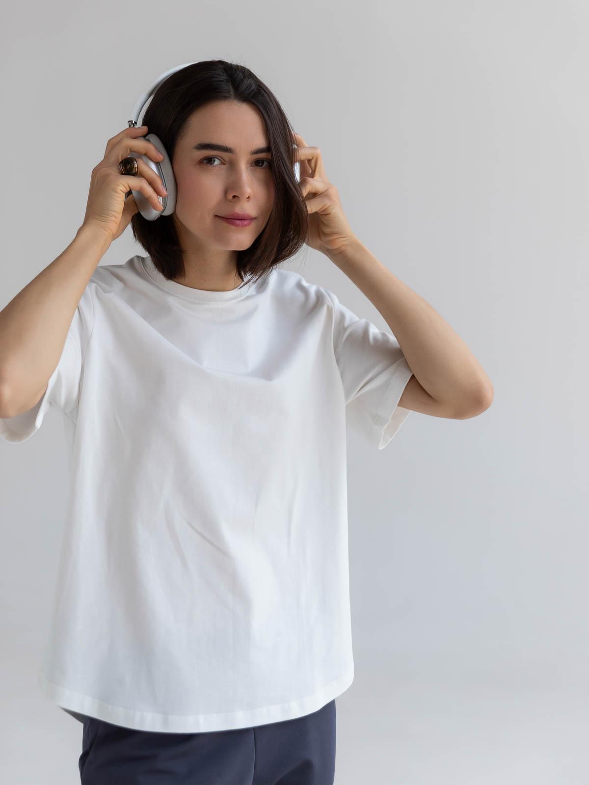 Футболка жіноча вільна FROMUS S Білий (2642-17)