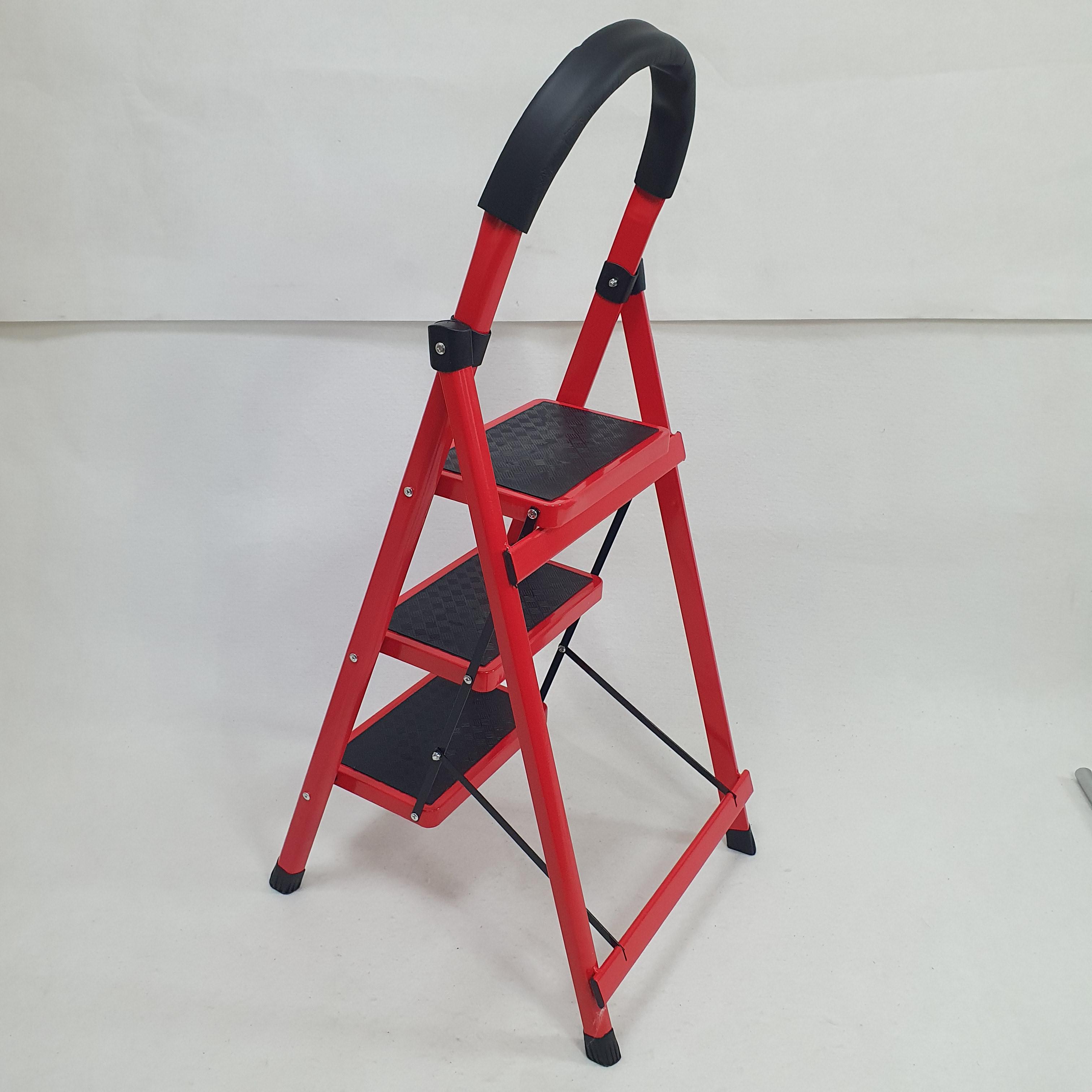 Лестниця на три сходинки LFSE-3S-Red металева з прогумованими ковриками - фото 7 Лестниця на три сходинки LFSE-3S-Red металева з прогумованими ковриками - фото 7