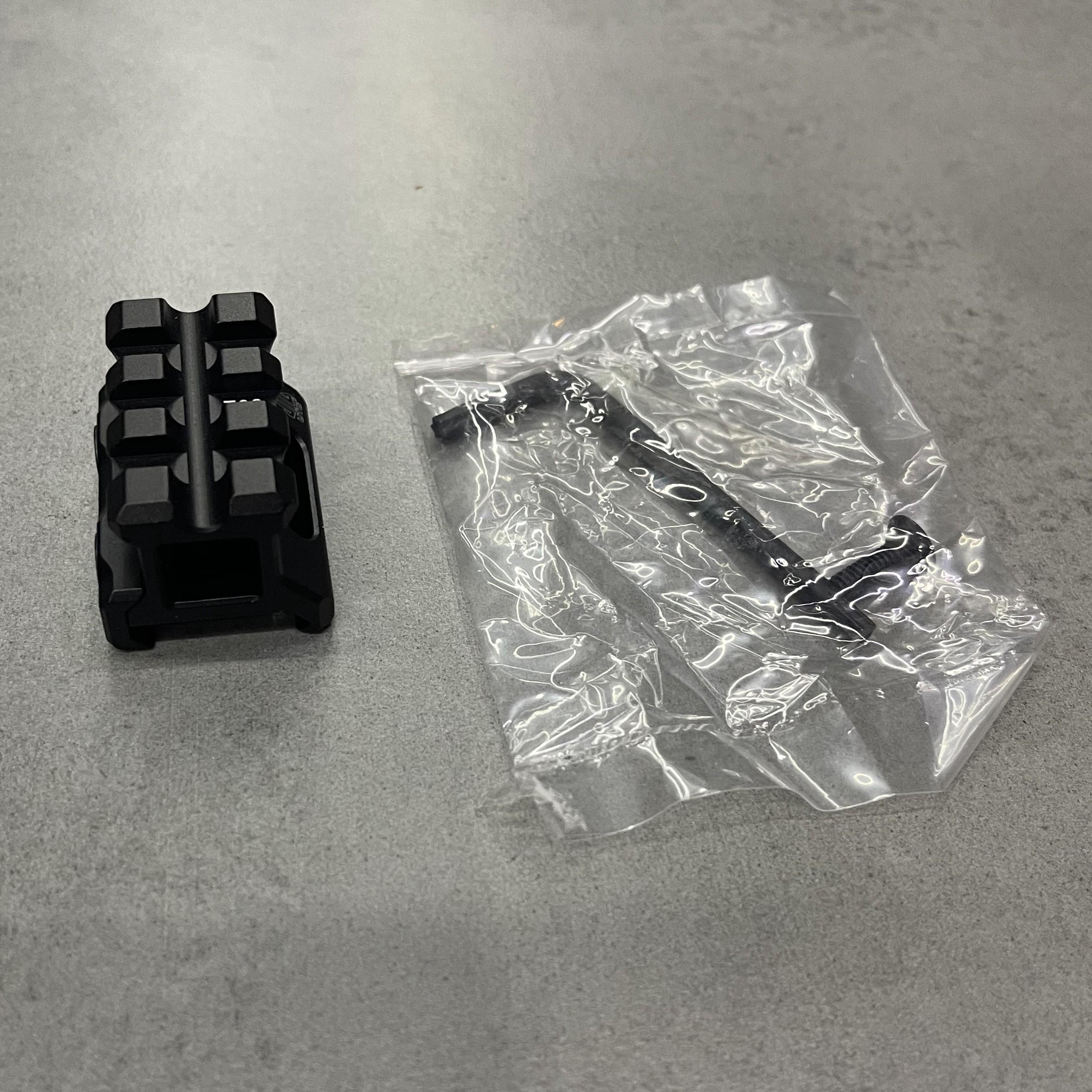 Компенсатор висоти UTG UNIVERSAL Leapers Weaver/Picatinny L 40 мм H 19 мм (241696) - фото 3 Компенсатор висоти UTG UNIVERSAL Leapers Weaver/Picatinny L 40 мм H 19 мм (241696) - фото 3