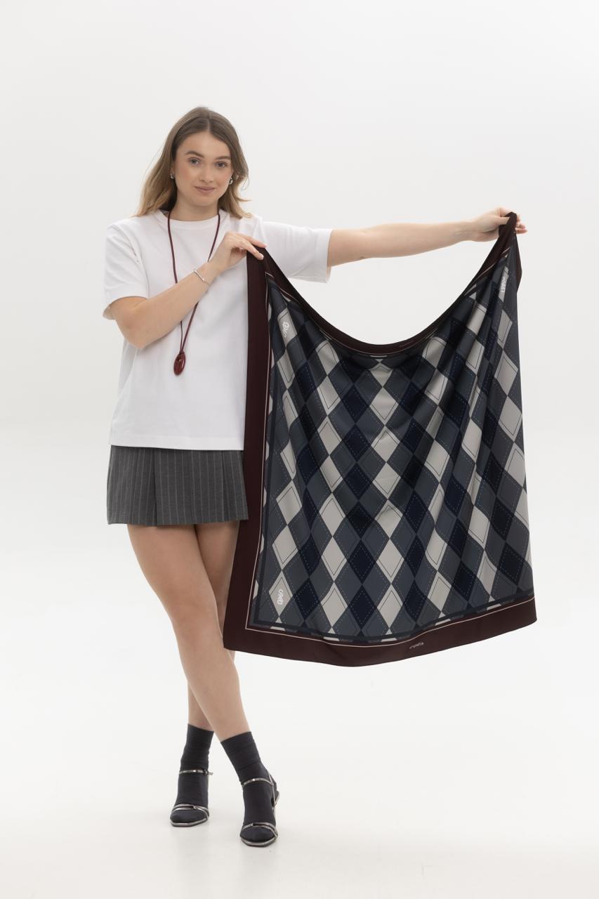 Платок Аргайл шелковый односторонняя печать 55х55 см (27553276) - фото 5 Платок Аргайл шелковый односторонняя печать 55х55 см (27553276) - фото 5