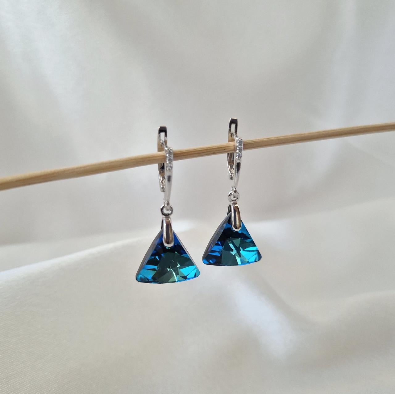 Серьги треугольник с камнями сваровски серебро 925 пробы родированное 5,80 г (566280-16р)