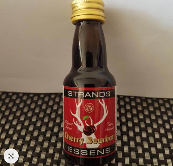 Натуральная эссенция Strands Bourbon Cherry 25 мл