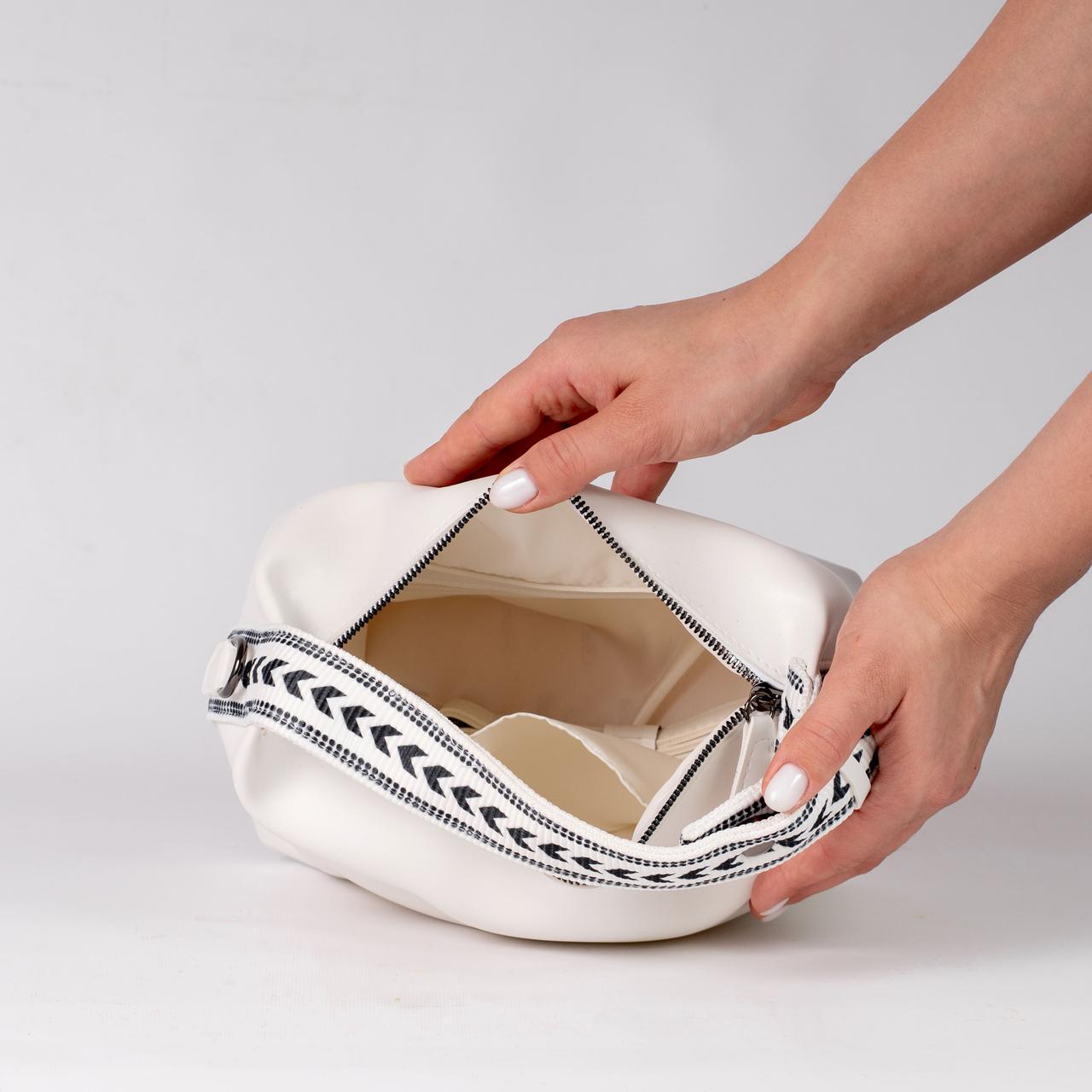 Сумка женская KVITUCHA № 53-24 почтальон с длинным ремешком Белый - фото 2