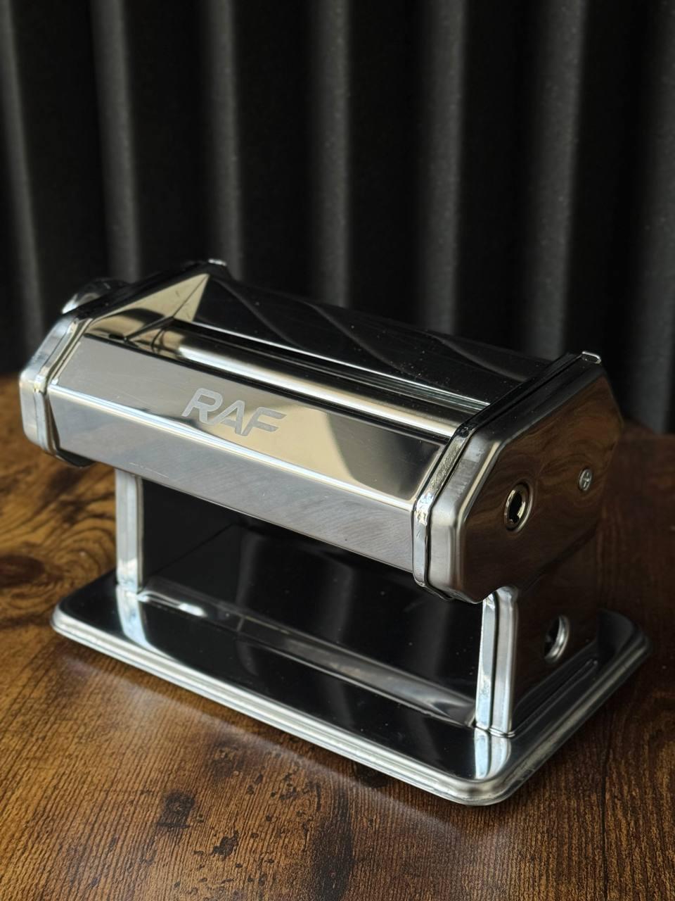 Машинка с насадкой для равиоли RAF R.6670 ручная - фото 3 Машинка с насадкой для равиоли RAF R.6670 ручная - фото 3