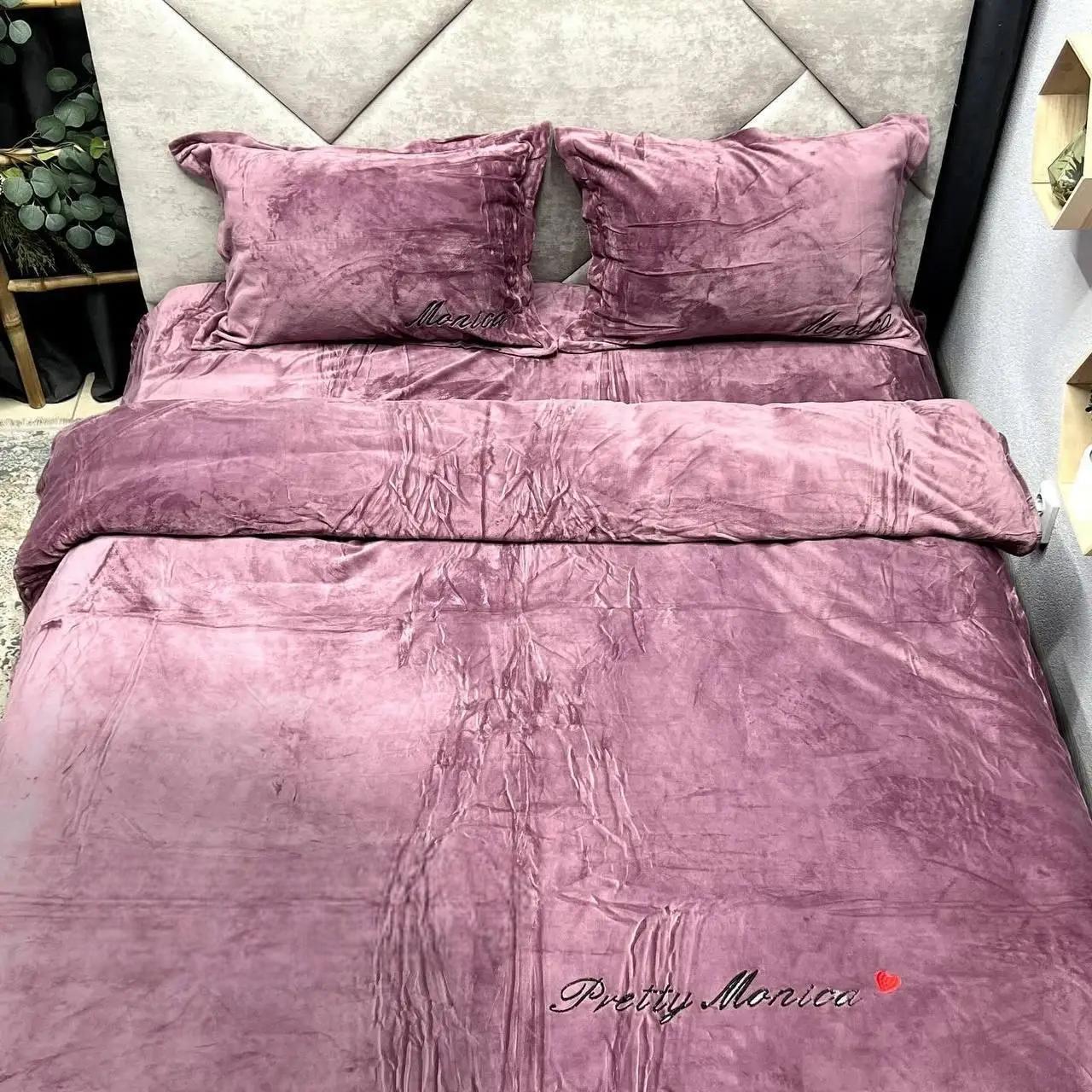 Комплект постельного белья 200х230 см наволочка 50х70 см 2 шт. Винный (П4К-monEV-002-03)