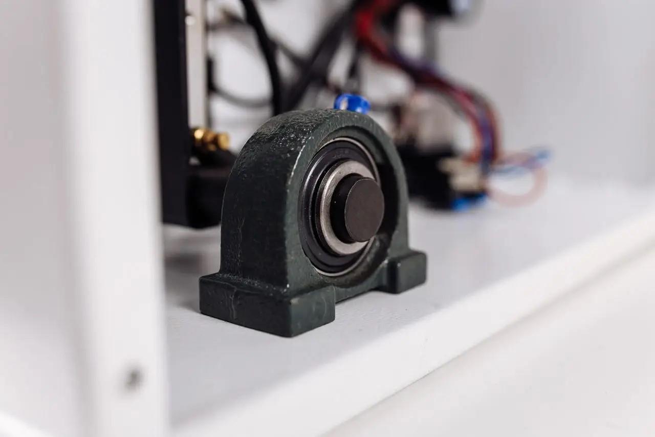 Станок для закругления углов с прижимом заготовки (GK-002) - фото 8