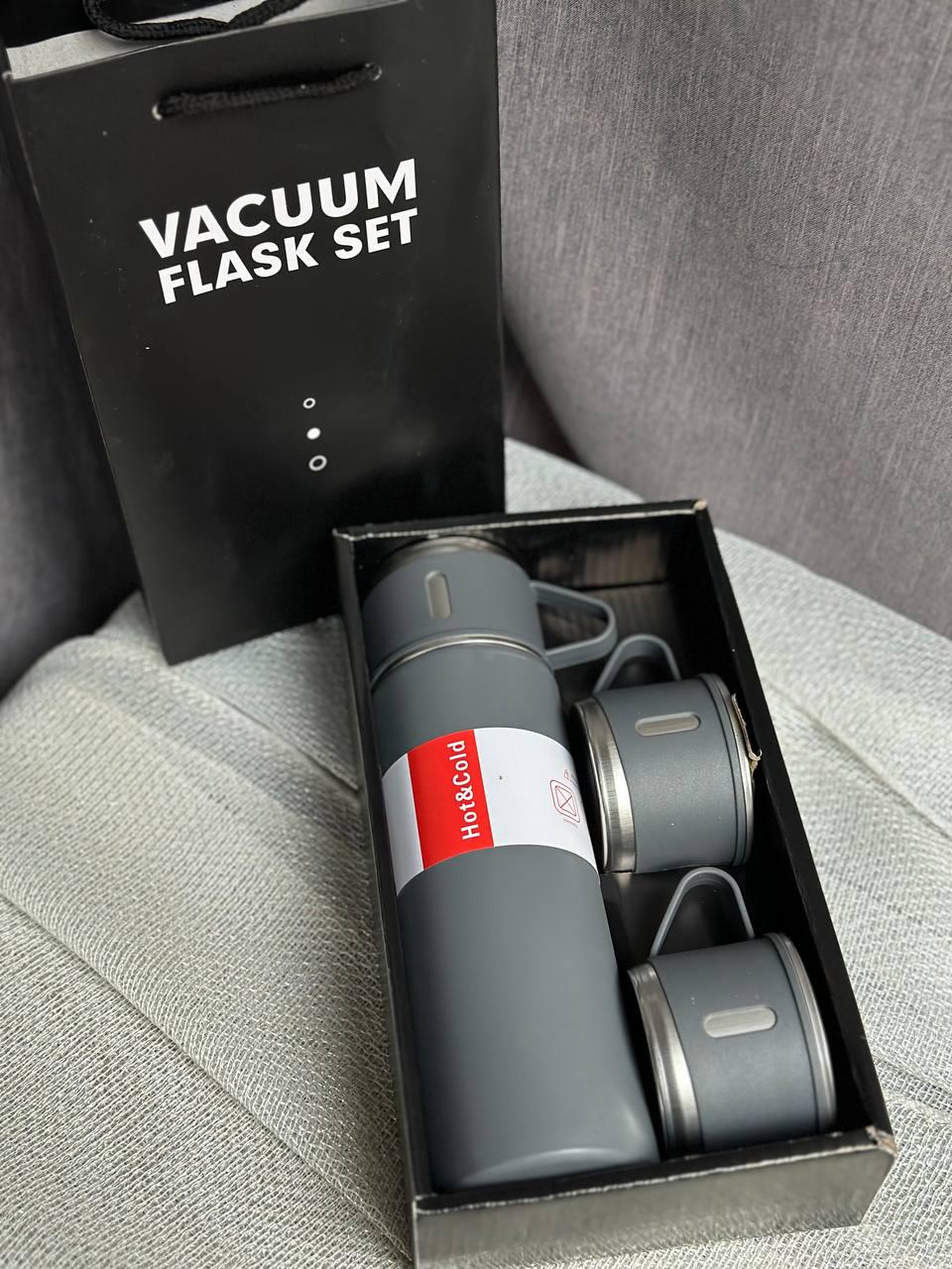 Термос Vacuum Bottle нержавеющая сталь с 3 кружками в подарочном пакете 500 мл Серый (23100981)
