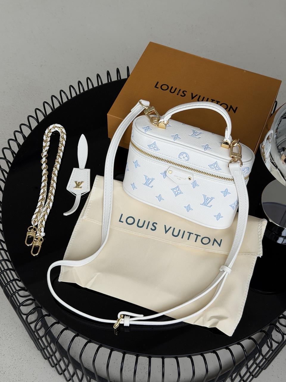 Сумка женская кросс-боди Сумка Louis Vuitton Vanity Chain Pouch Premium Бело-голубой (3025048560) Сумка женская кросс-боди Сумка Louis Vuitton Vanity Chain Pouch Premium Бело-голубой (3025048560)