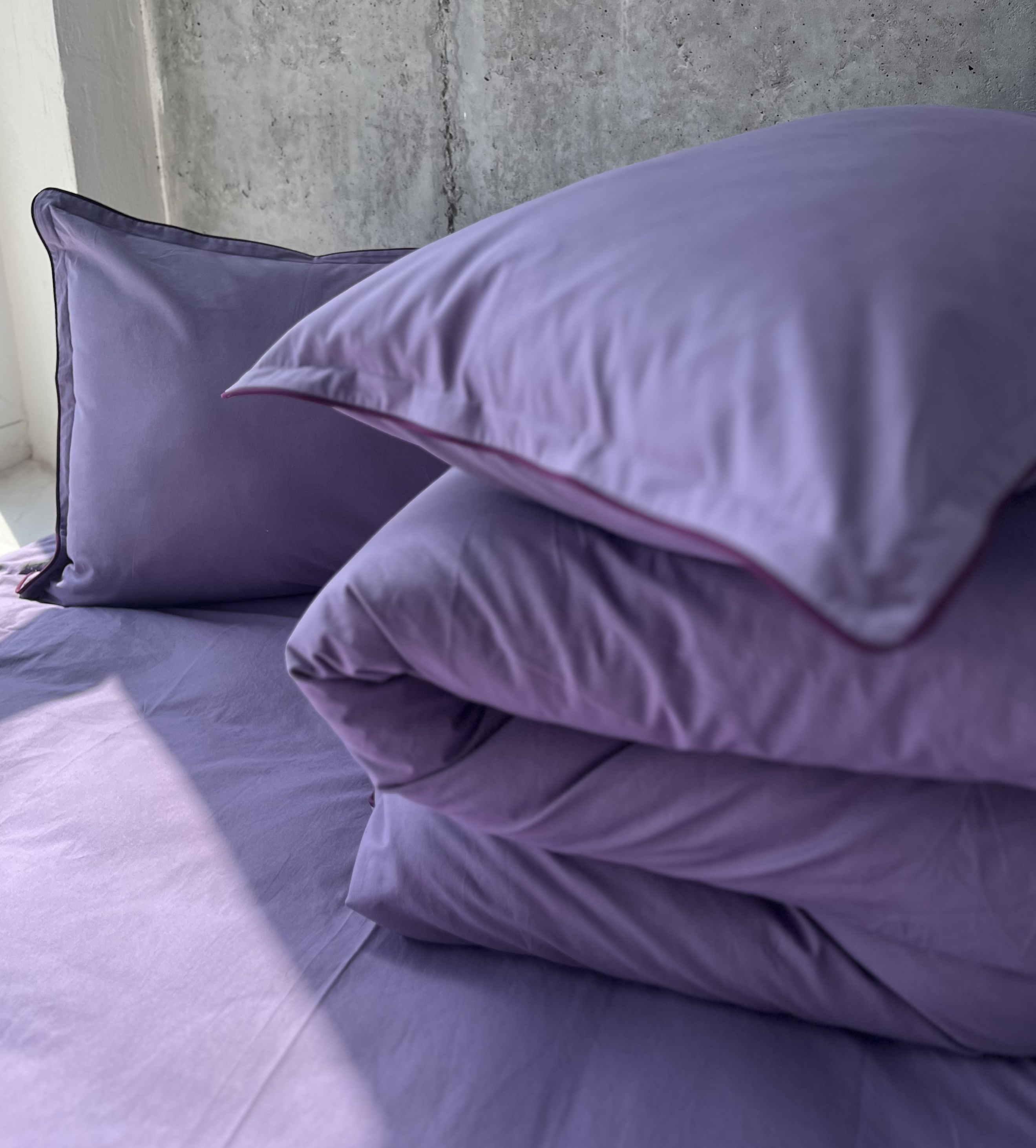 Комплект постельного белья White Dream полуторный 155х215 см вареный хлопок Фиолетовый (wd2010/1-1) - фото 2 Комплект постельного белья White Dream полуторный 155х215 см вареный хлопок Фиолетовый (wd2010/1-1) - фото 2