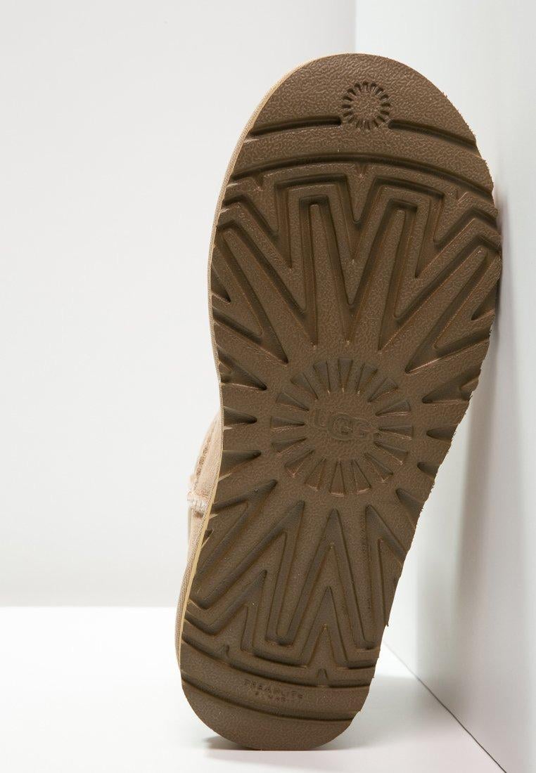 Угги женские UGG Classic Mini II р. 38 Sand (1016222) - фото 6