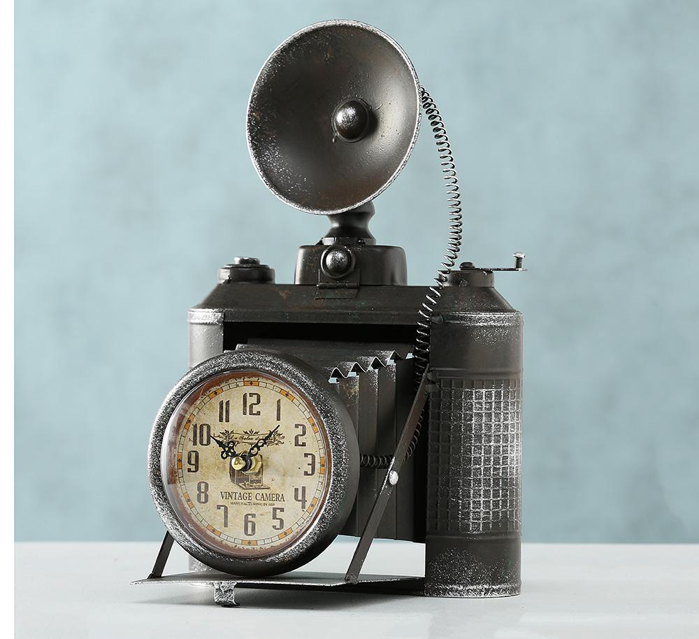 Настольные часы Гранд Презент Фотоапарат 33 см (1018101)