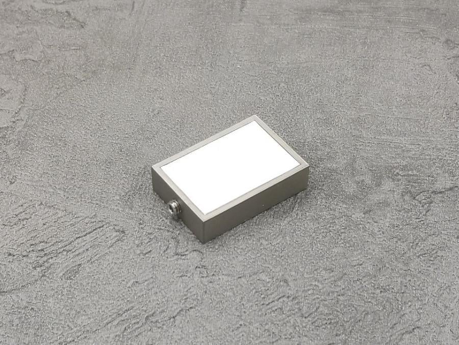 Насадка на кронштейн MARCIN DECOR Скарлайн сталь/Белая кожа Насадка на кронштейн MARCIN DECOR Скарлайн сталь/Белая кожа