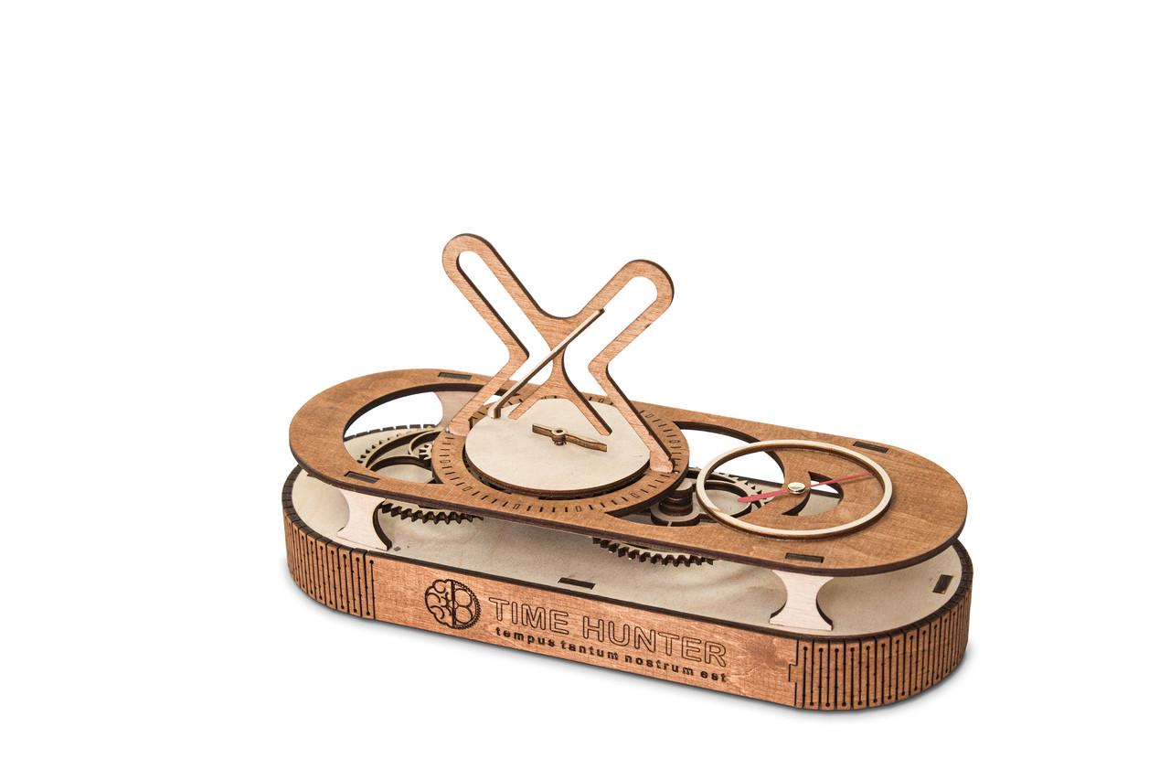 Пазл механический из дерева PuzzleFlow Hyperbola 3D Настольные часы 54 деталей