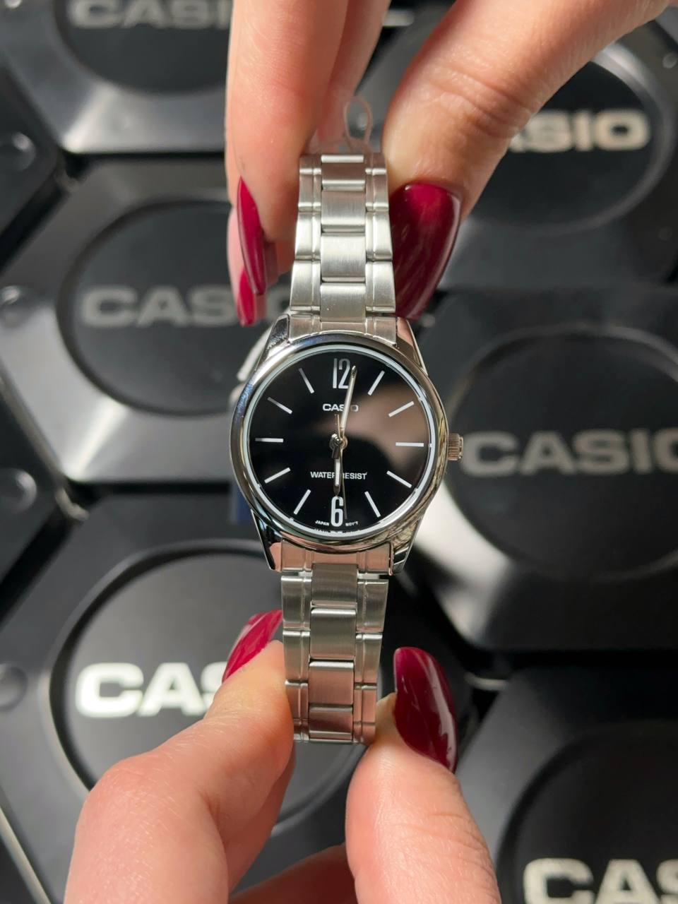 Годинник жіночий Casio LTP-V005D-1B (1141-0004) - фото 6 Годинник жіночий Casio LTP-V005D-1B (1141-0004) - фото 6