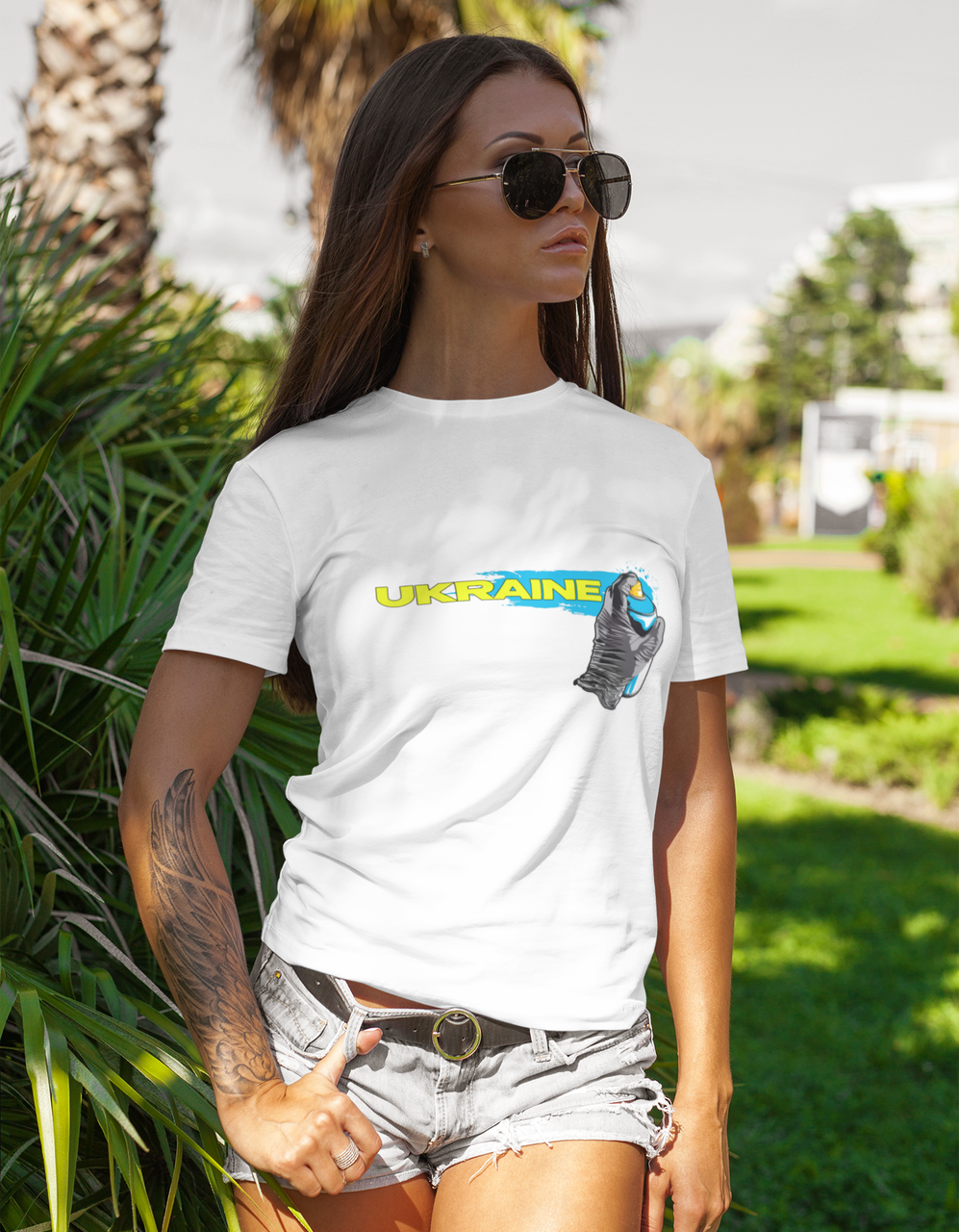 Футболка женская Mishe 11000074 с принтом Патриотическим S Белый (11000074_3)