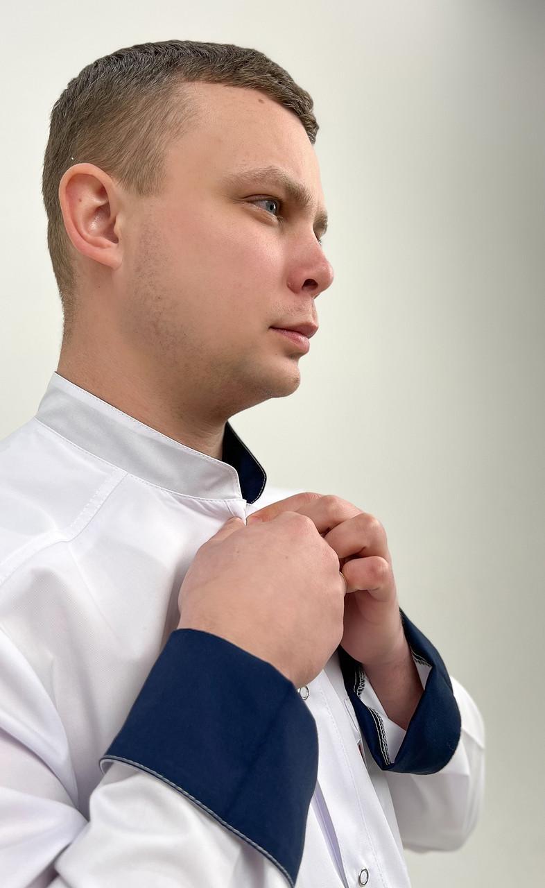 Халат чоловічий TopLine Бонн довгий рукав р. 66 Білий/Темно-Синій (11810-(66)б.-т.с) - фото 4