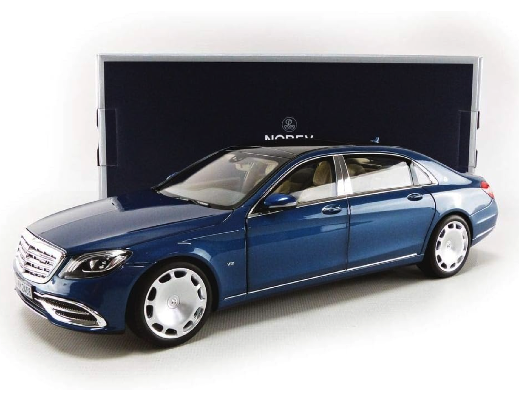 Модель автомобіля Norev Mercedes-Benz-Maybach S680 Z223 2021 1:18 Blue (183425)