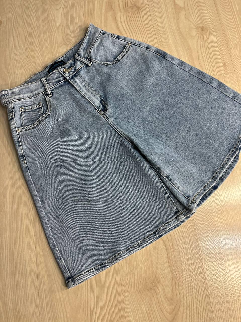 Шорты женские джинсовые Liana 4-015 бермуды высокая посадка большие размеры стрейч р. 30 Голубой (4037) - фото 3 Шорты женские джинсовые Liana 4-015 бермуды высокая посадка большие размеры стрейч р. 30 Голубой (4037) - фото 3