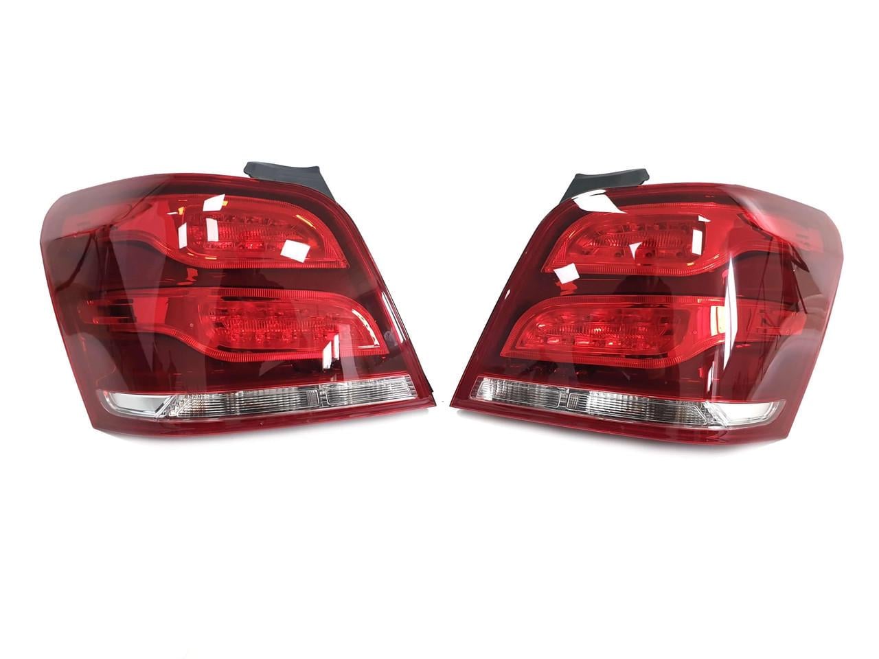 Автомобільні ліхтарі задні Mercedes GLK-class X204 (2671081404)