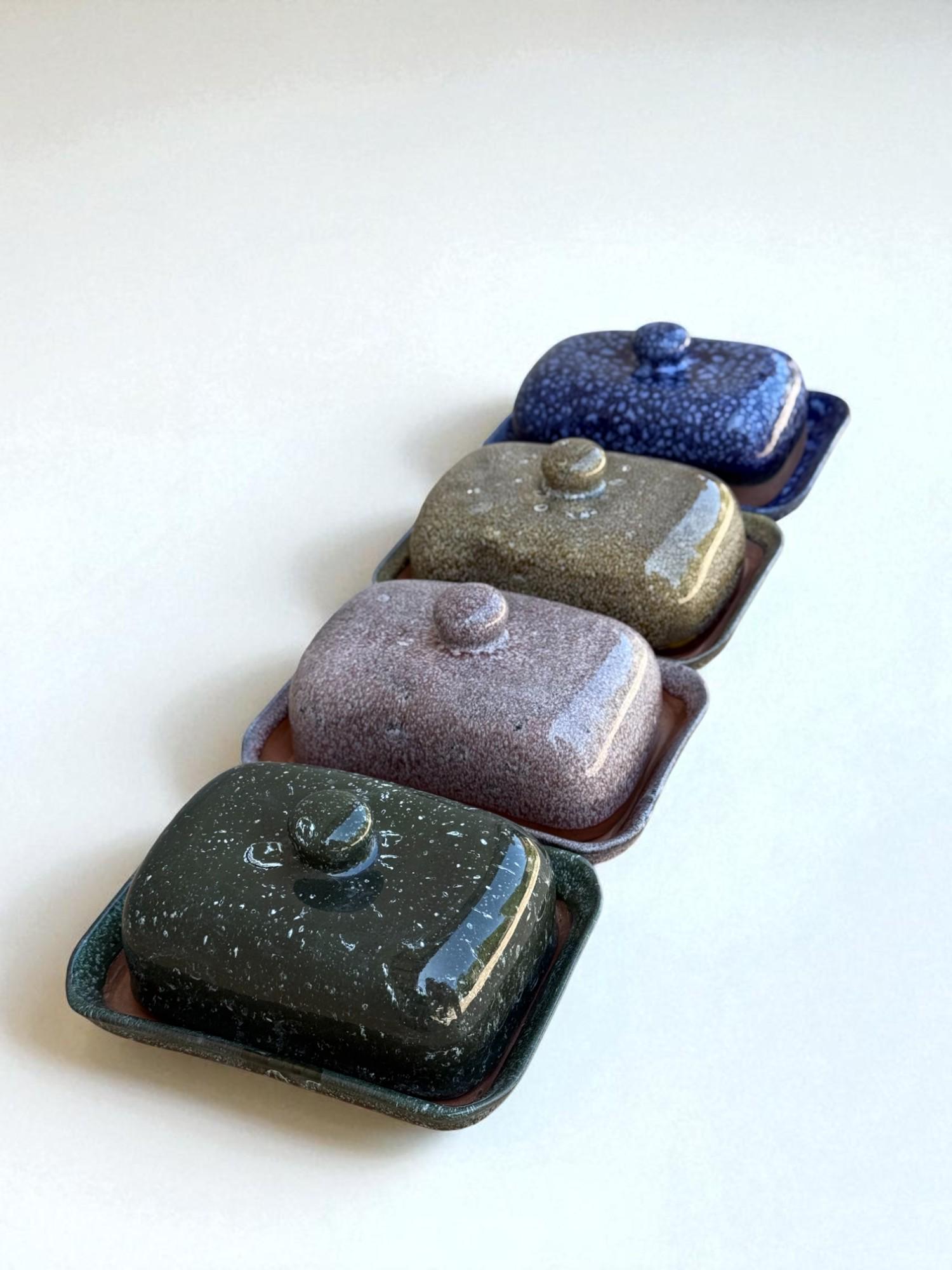 Набор масленок для сливочного масла с крышкой 4 шт. (28833544) - фото 9 Набор масленок для сливочного масла с крышкой 4 шт. (28833544) - фото 9