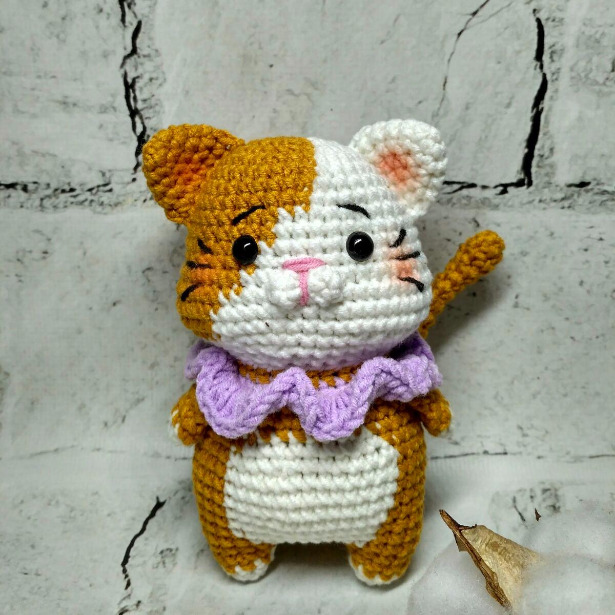 Мягкая игрушка вязаная ручной работы Котик 14 см Рыжий с белым (202-80-11)