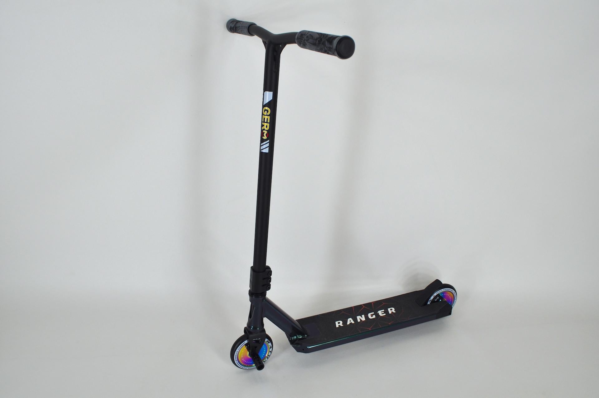 Самокат трюковой Maraton Ranger с пегами неохром