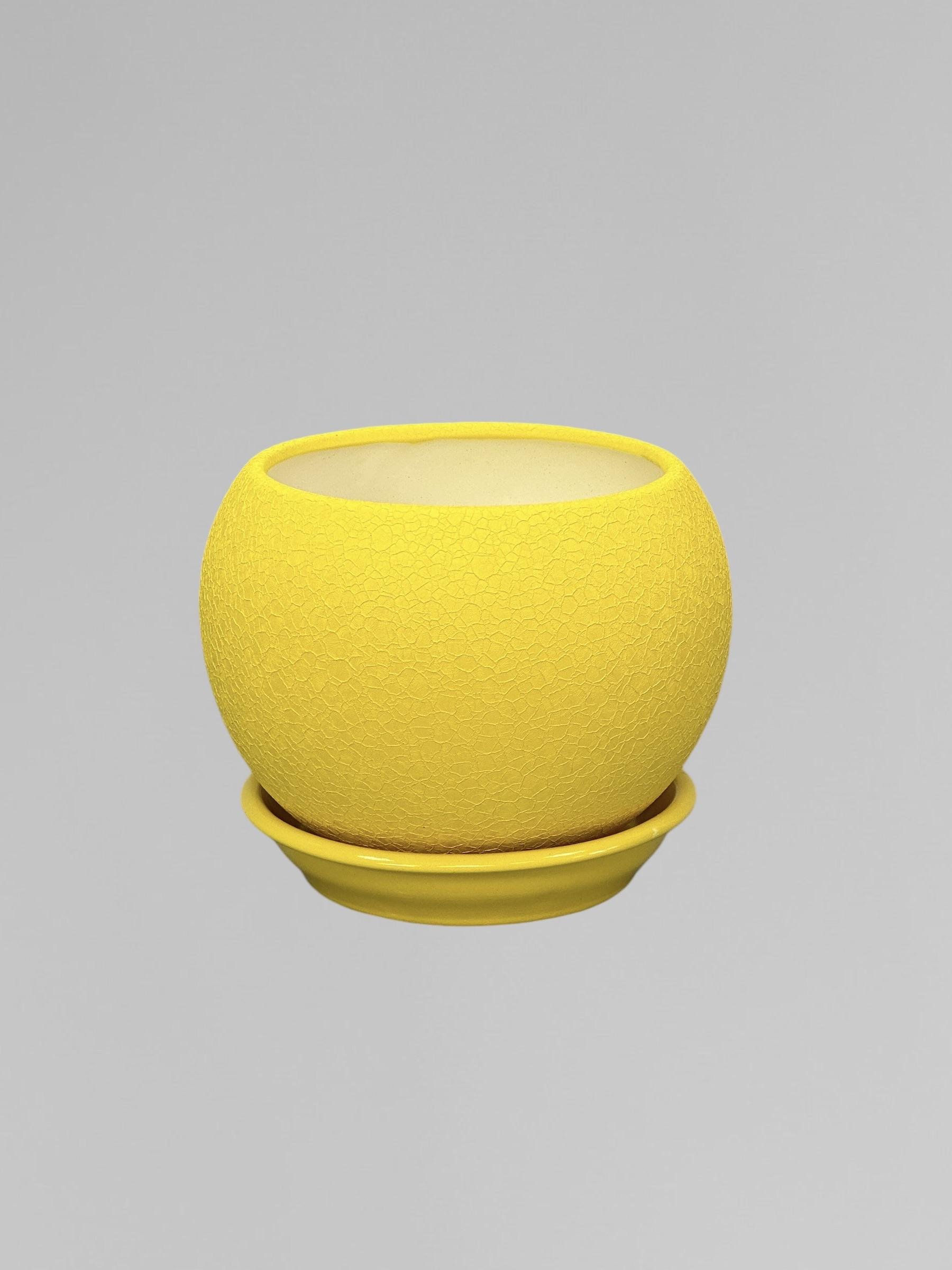 Горщик для квітів керамічний Куля шовк 1,4 л Жовтий (Г01015) - фото 1 Горщик для квітів керамічний Куля шовк 1,4 л Жовтий (Г01015) - фото 1
